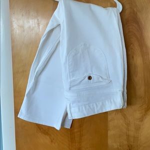Like new white lucky jeans